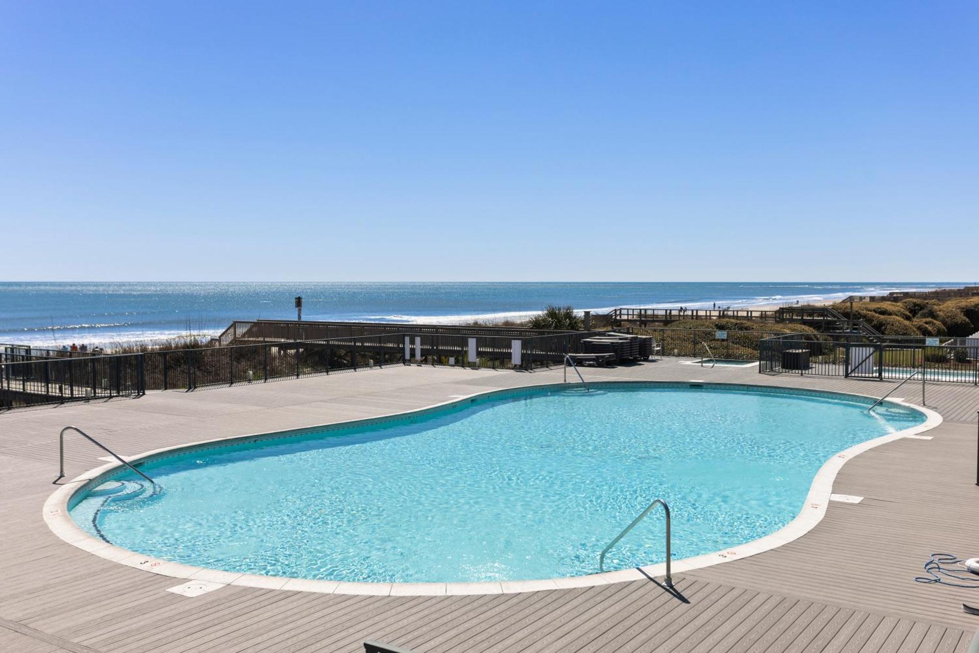 Oceanview 4Br/4Ba Condo, Steps To Beach/Pool Ocean Isle Beach Exteriör bild