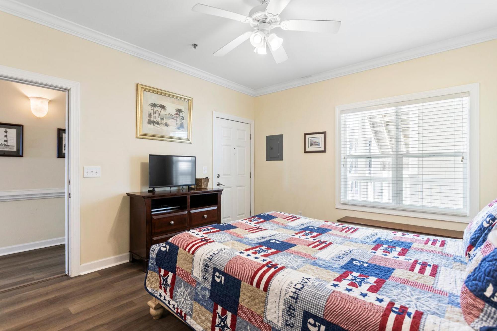 Oceanview 4Br/4Ba Condo, Steps To Beach/Pool Ocean Isle Beach Exteriör bild