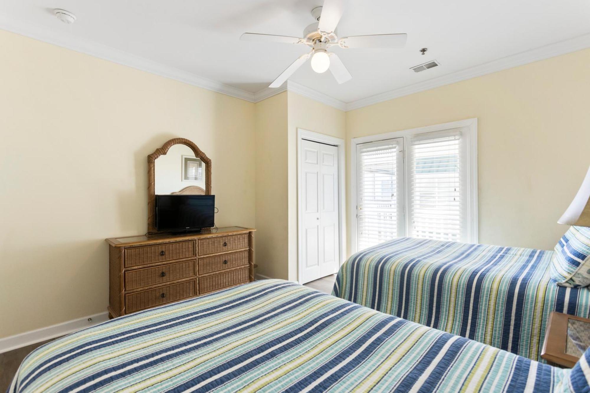Oceanview 4Br/4Ba Condo, Steps To Beach/Pool Ocean Isle Beach Exteriör bild