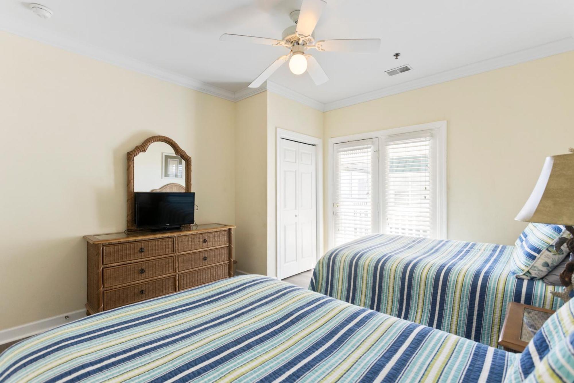 Oceanview 4Br/4Ba Condo, Steps To Beach/Pool Ocean Isle Beach Exteriör bild